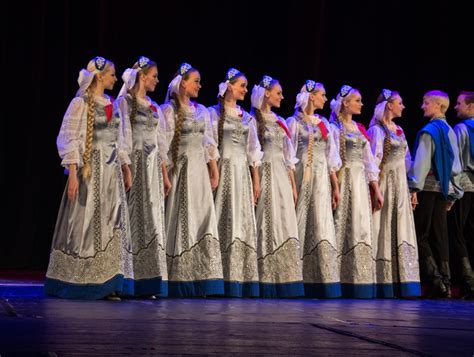  Fantastisk Fridashow: En konsert fylld med rysk charm och musikalisk glans!