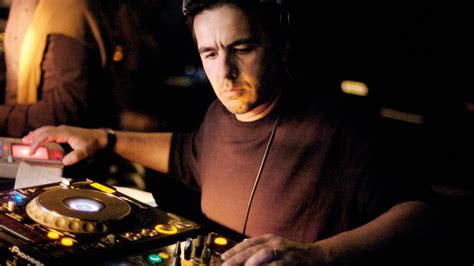 Laurent Garnier Skakar Stockholm Med En Techno-Explosion - Dj-Legenden Från Frankrike Löser Ut En Hårdkokt Nattshow På Debaser Meddelhavsgatan!