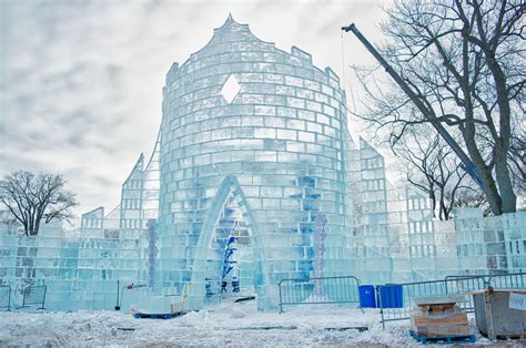  Quebec Carnaval: En Ryssisk Stjärnas Triumf på Isen